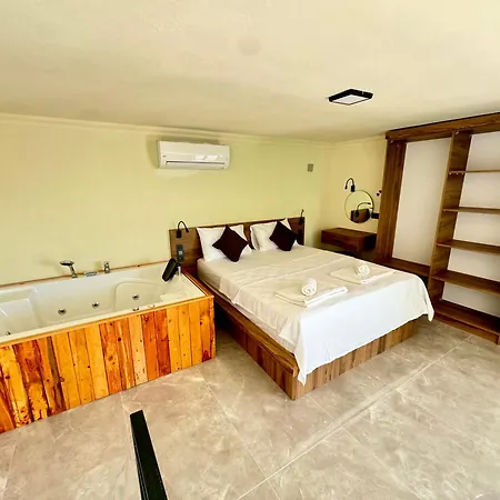 Avarell Villa *