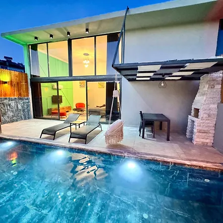 Avarell Villa
